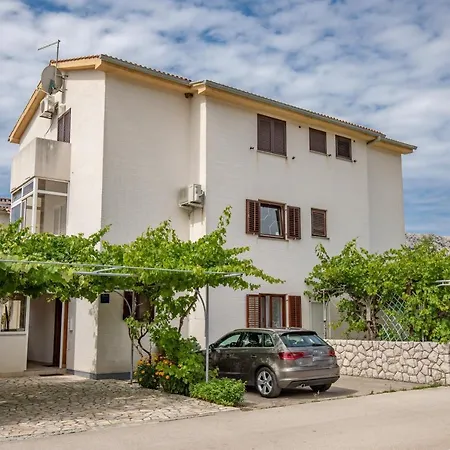 Apartment Lana